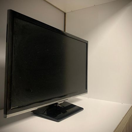 Joannas Airport Luxury Rooms Луца Экстерьер фото